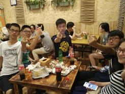 绥芬河烧烤加盟,学烧烤技术,开烧烤店多少钱疯狂烤翅加盟